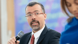 Jamil Chade participa de debate em Natal sobre democracia e direitos