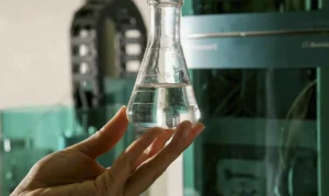 Fecomércio e UFRN firmam parceria para análise de bebidas destiladas no RN