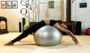 Quando o corpo pede movimento: vivendo bem com a espondilite anquilosante