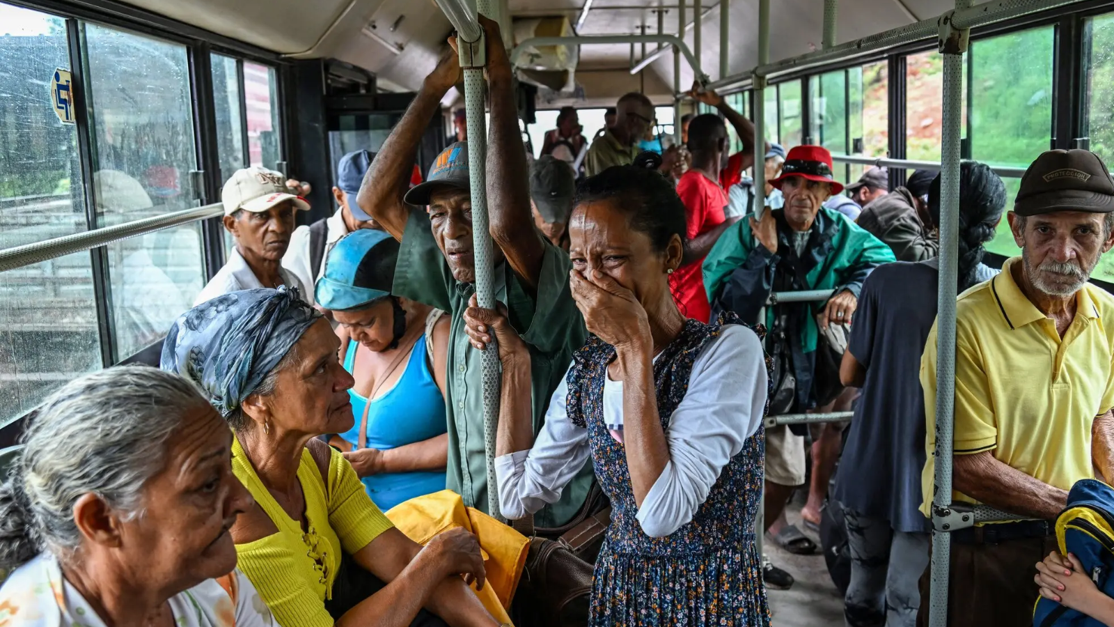 Cuba enfrenta o furacão Melissa sem mortes e desafia silêncio da imprensa internacional
