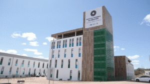 Justiça determina manutenção de serviços médicos em hospital materno de Mossoró