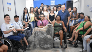 Prefeitura de São Gonçalo entrega cadeiras de rodas e banho a pessoas com deficiência do município