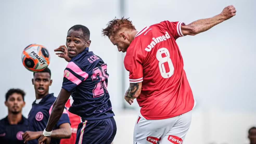 Por 4×1 América goleia Laguna e volta à posição de liderança no Campeonato Potiguar