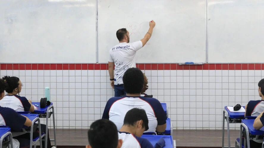 Prazo para posse de professores aprovados no concurso estadual é estendido no RN