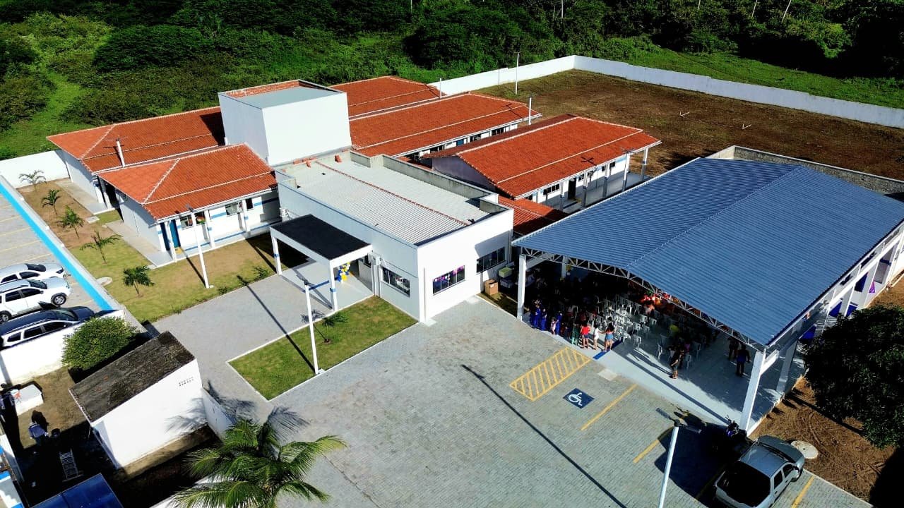 Escola Maurício Fernandes é a primeira das cinco unidades em construção a ser inaugurada em São Gonçalo