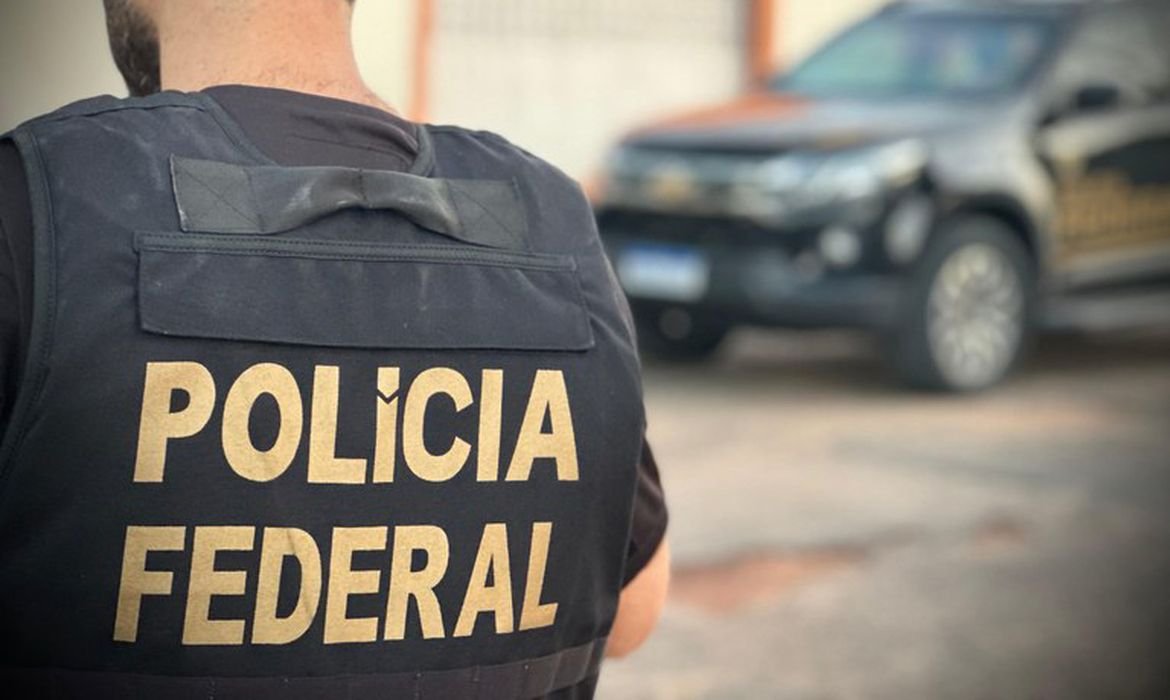 PF cumpre mandados em Patu em investigação sobre obra de mirante