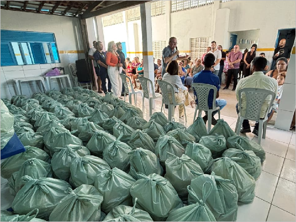 Prefeitura de São Gonçalo beneficia 230 famílias com entrega de alimentos em Bela Vista e Campinas