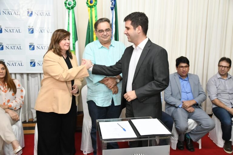 Felipe Alves participa de cerimônia do Conselho Municipal de Turismo de Natal em agosto de 2023